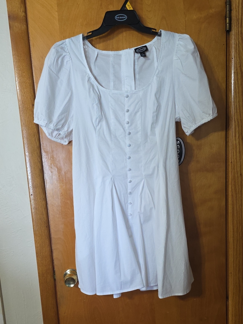Scoop White Button-Front Puff Sleeve Dress